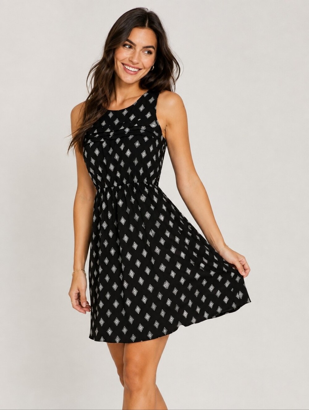 A Lightweight Black & White Sleeveless Dress From Mossimo